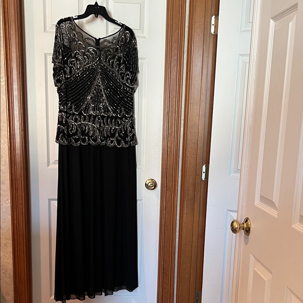 Pisarro Nights Elegant Black and Silver Women's Long Dress - 18W